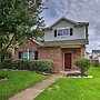 Houston Family Home w/ Yard ~ 8 Mi to NRG Stadium!