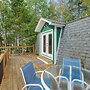 Cozy Apt w/ Deck, ~ 5 Miles to Acadia Nat'l Park!