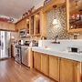 1 Mi to UW: Historic Laramie Apt