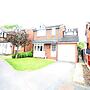 3 Bed Detached - 3 Bathrooms - Parking - Quiet