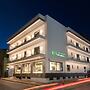 IRA-HPA Hotel