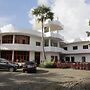 Amis hotel