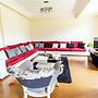 Hibiscus Haven Suite