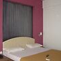 Hotel Sanai Residency