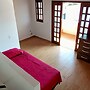 Casa com Piscina e Churrasqueira