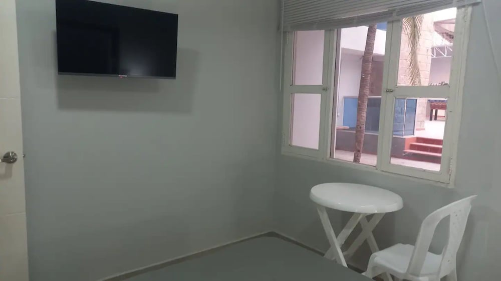 Hotel BM-17  Cerca Al Mar