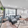 Modern Luxury Amenities Near Woodfield Mall 2 Bedroom Home by RedAwnin