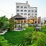 Kings Kraft The Park Executive Hotel