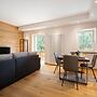 SnowLake Suite & Apartments
