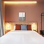 Vallecas Suites by Olala Homes