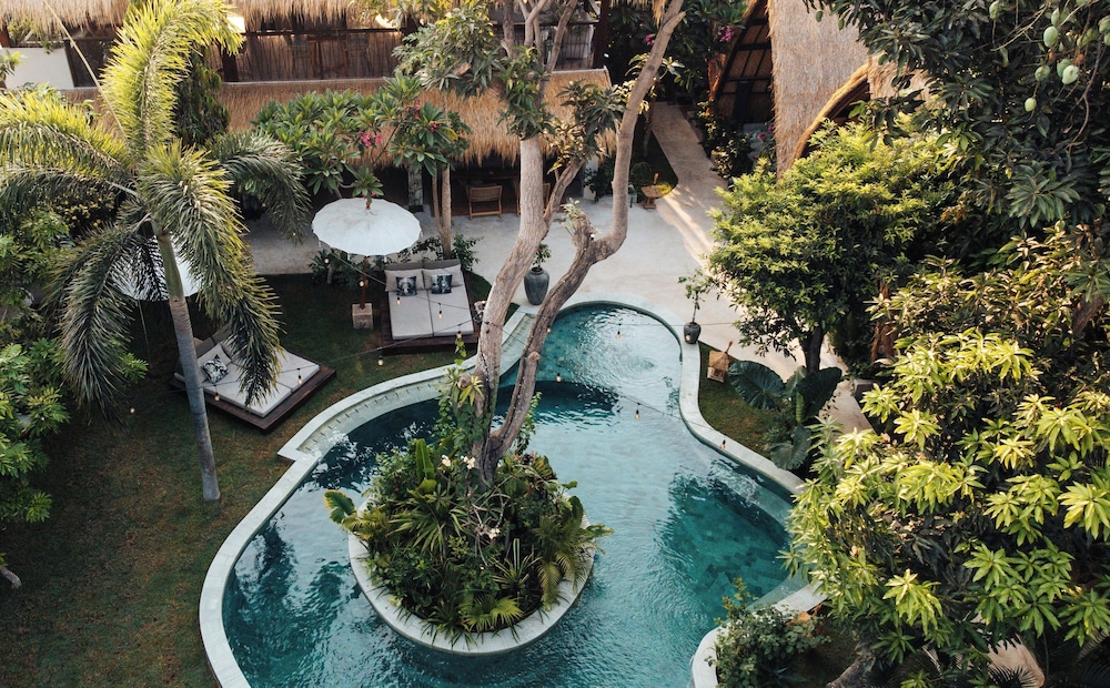 Hani Hideaway