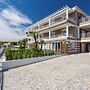 Villa Velvet