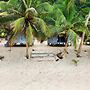 Jaymy Beach Fales