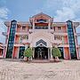 OYO 92551 Netra Hotel