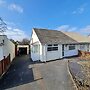 Bristol 2-bed Bungalow, Sleeps 4, Parking