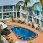 Reef Adventureland Motel