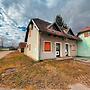 Lovely 2-bedroom House in Terme Catez
