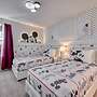 Gorgeous Themed Home for Family fun