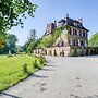 Le Petit Château De Barbizon