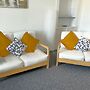 Immaculate 1-bed Apartment in Largs