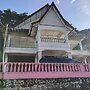 Hotel O Penginapan & Villa Sirait