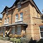 Teddington Lodge