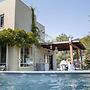 Artistic Vac Villa w pool by Sea N' Rent