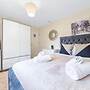 Stunning Double Bed Room In Isleworth TW7
