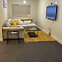 Stunning 5-bed House in Peterborough, Host 15 g