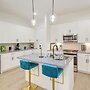 Modern Houston Home w/ Yard, 3 Mi to Toyota Center