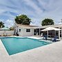 Pool & Screened-in Patio: Tropical Florida Abode