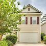 Charming North Charleston Townhome - Pets Welcome!
