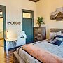 Downtown Montrose Apartment, 12 Mi to Natl Park!