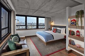 Treehouse Hotel London