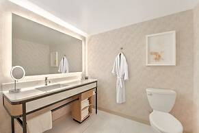 Hilton Anaheim