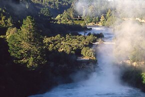 Huka Lodge, Beckons