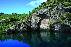 Huka Lodge, Beckons