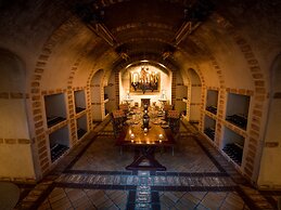 Huka Lodge, Beckons
