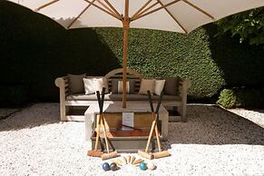 Huka Lodge, Beckons