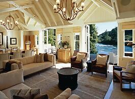 Huka Lodge, Beckons