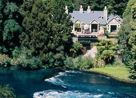 Huka Lodge, Beckons