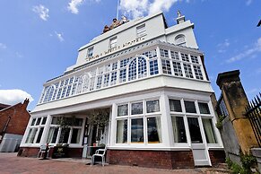 Royal Wells Hotel