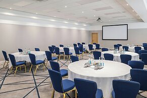 Renaissance London Heathrow Hotel