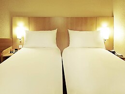 ibis London Luton Airport