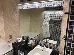Crowne Plaza Birmingham City Centre by IHG