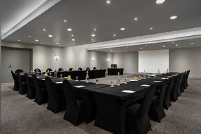 Protea Hotel by Marriott Karridene Beach