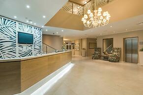 Protea Hotel by Marriott Karridene Beach
