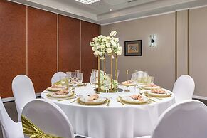 Protea Hotel by Marriott Karridene Beach