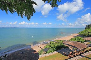 Dusit Thani Pattaya