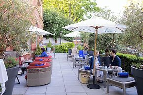Dylan Hotel